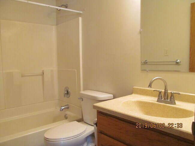 665 Ash St unit 3, Prescott, WI 54021 - photo 3