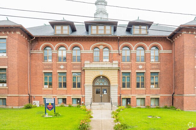 Sacred Heart School is well loved for it's convenience and competent staff.