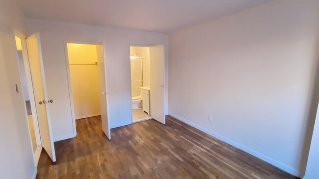 323 Avenue C unit 3, Brooklyn, NY 11218 - photo 7