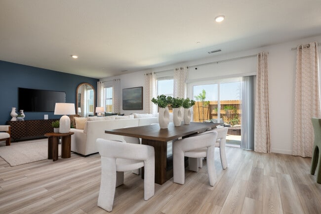 6048 W Lansing Way unit 36581666, Fresno, CA 93723 - photo 5