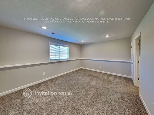 7512 38th St N, Saint Paul, MN 55128 - photo 4