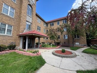 425 S Monroe Ave, Green Bay, WI 54301