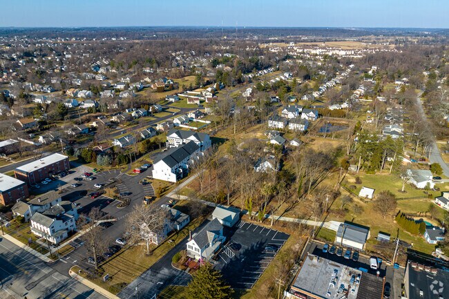 Surrounded by woods, farmland and golf courses, Whitemarsh is a suburb of Philadelphia.