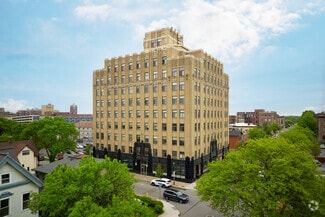 277 Alexander St, Rochester, NY 14607