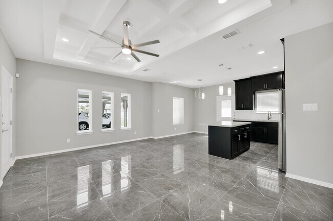 4721 Magnolia Ave unit 1, McAllen, TX 78501 - photo 3