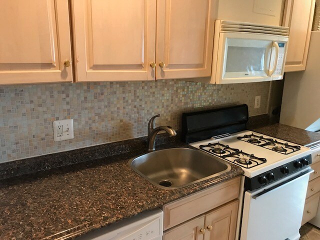 2821 7th St NE unit 2, Washington, DC 20017 - photo 3