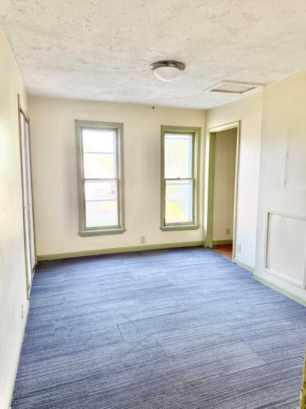 528 N 1st St unit 2, Marshalltown, IA 50158 - photo 4