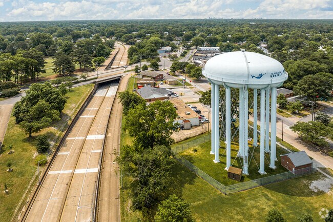 The well-known Oceanview Water Tower stands in Pinewell, Norfolk, Virginia.