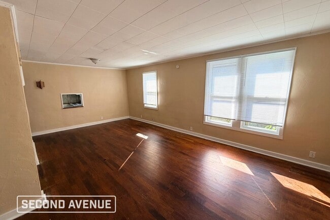 208 S Thomas Ave, Evansville, IN 47714 - photo 7