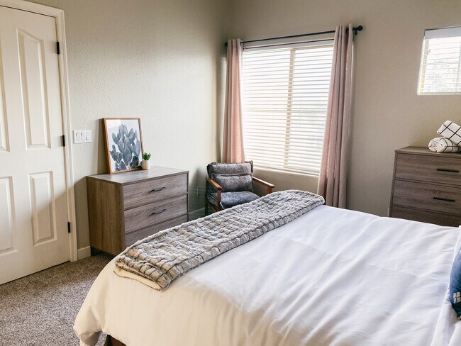 14286 W Cora Ln, Goodyear, AZ 85395 - photo 5