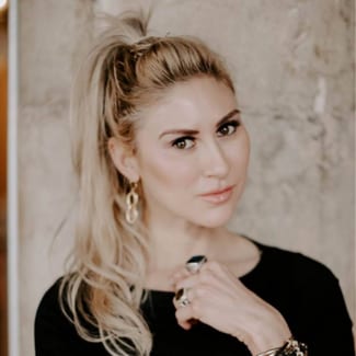 Alexandra Theis