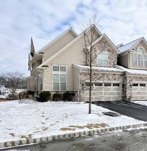 3114 Butternut Ln, Chester Springs, PA 19425