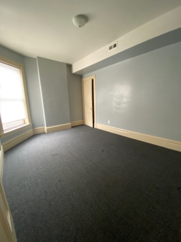 615 E Pershing Rd unit 2, Chicago, IL 60653 - photo 3