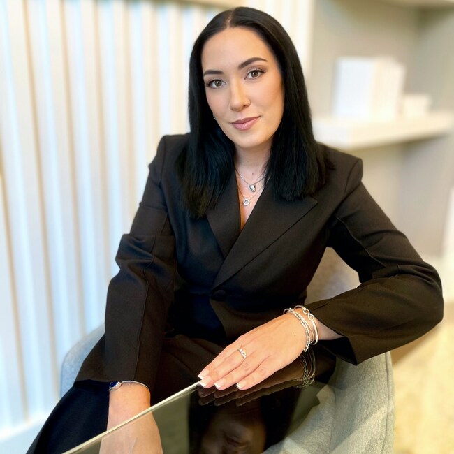 Agent Photo