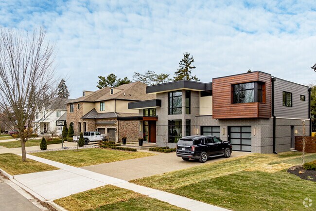 Large luxury estates can be found all along the northern spread of Birmingham.