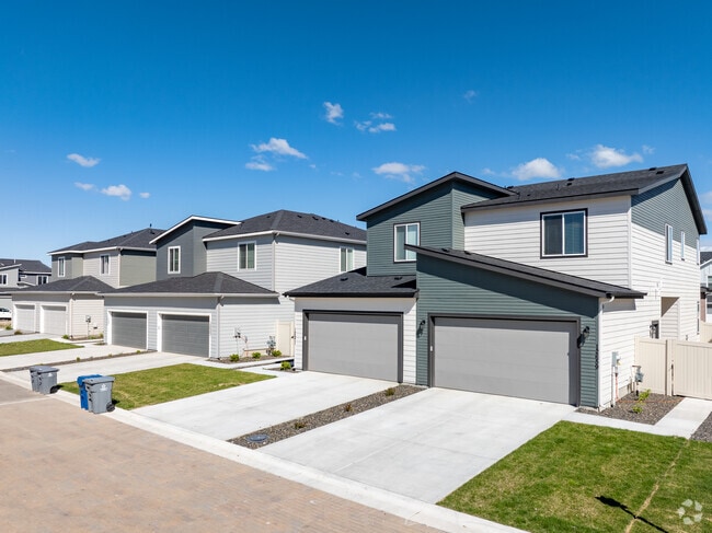 New construction and modern craftsman builds can be found on the west side of Star.