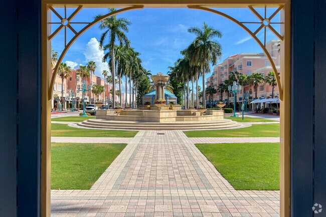 Downtown Boca Raton Mizner Park
