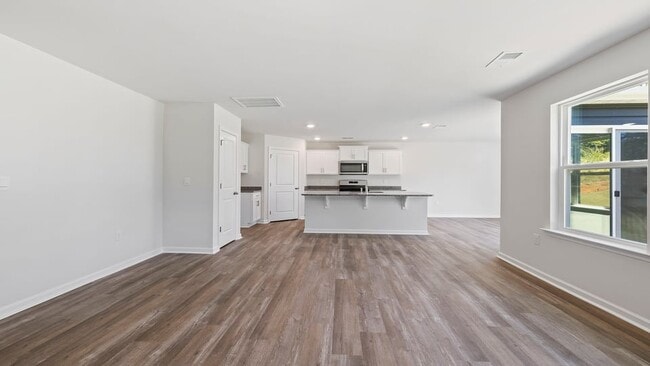 2231 Springview Ct, Boiling Springs, SC 29316 - photo 7