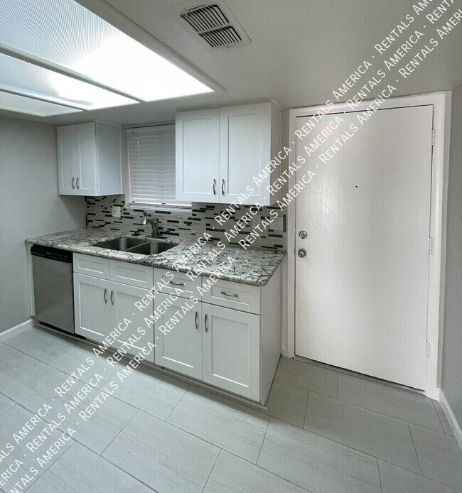 3131 W Cochise Dr, Phoenix, AZ 85051