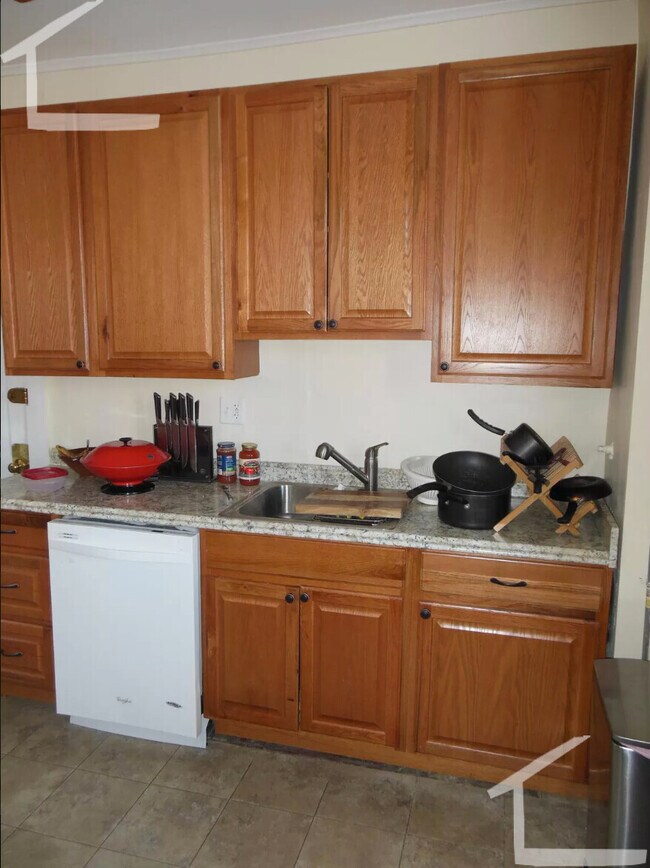 12 Royce Rd unit 3, Allston, MA 02134 - photo 3