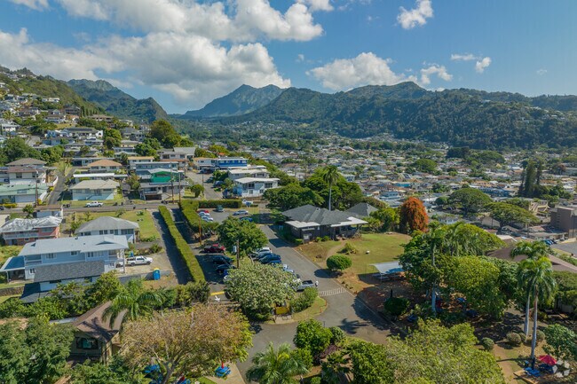 Mountains create a picturesque backdrop for the Liliha-Kapālama neighborhood of Honolulu.