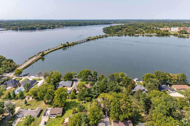 Lost Bridge is aptly named for the road that runs through it, East Lost Bridge Road in Decatur.