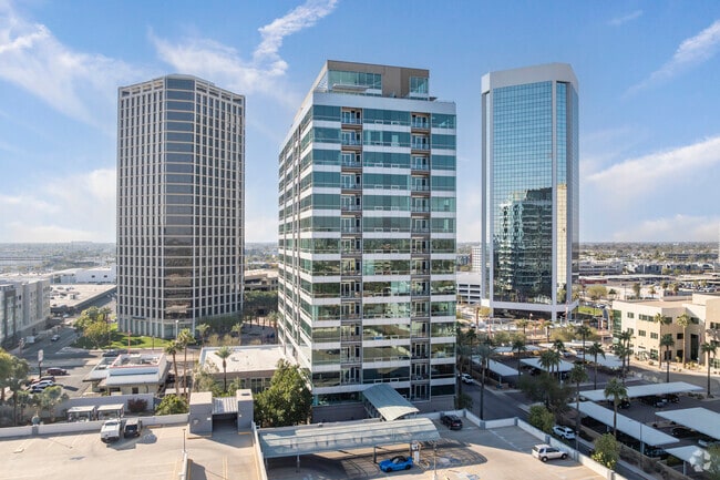 Midtown Phoenix is continually expanding with new high-rise apartments, condos, and office buildings.