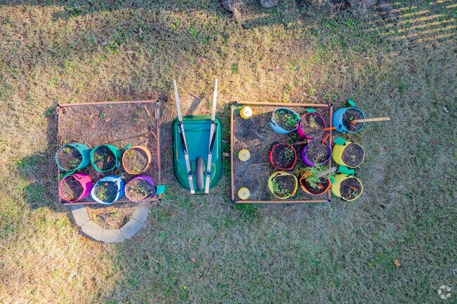 Raleigh, NC's Atlas International School serves children in grades 6-8.