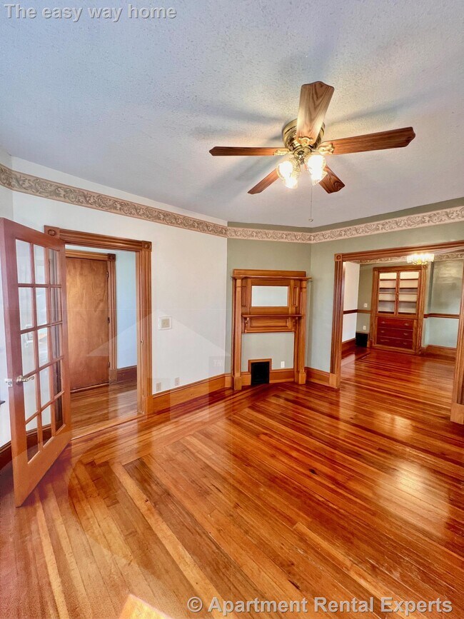 22 Temple St, Somerville, MA 02145 - photo 2