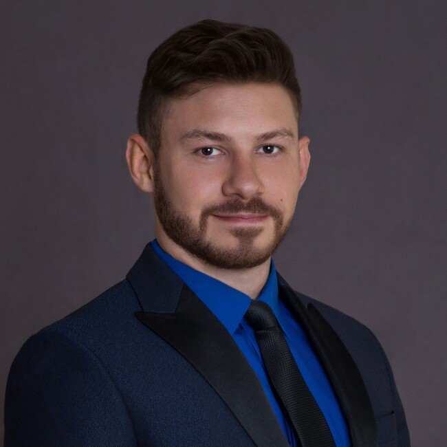 Agent Photo