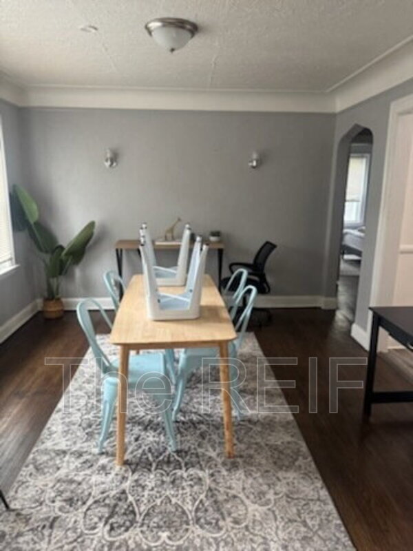 4400 Buckingham Ave unit Upper Unit, Detroit, MI 48224 - photo 2