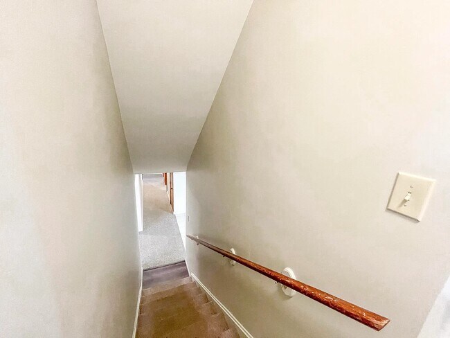 811 7th St, Brookings, SD 57006 - photo 7