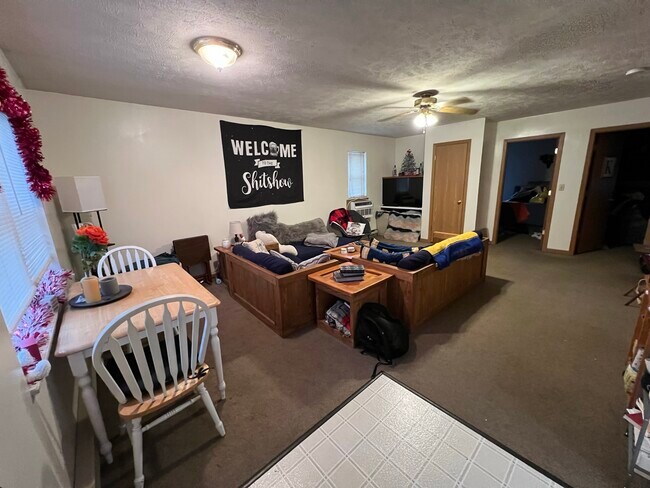 619 Grant Ave unit 2, Morgantown, WV 26505 - photo 2