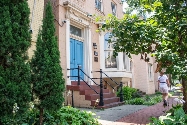 Acton Academy of Washington, DC entrance in Massachusetts Heights.