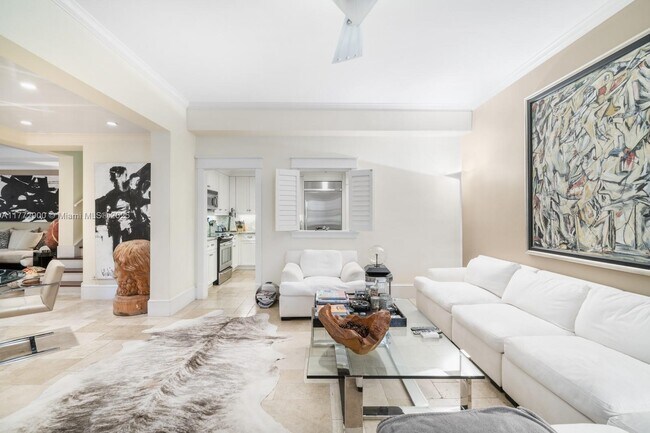 556 Loretto Ave, Coral Gables, FL 33146 - photo 4