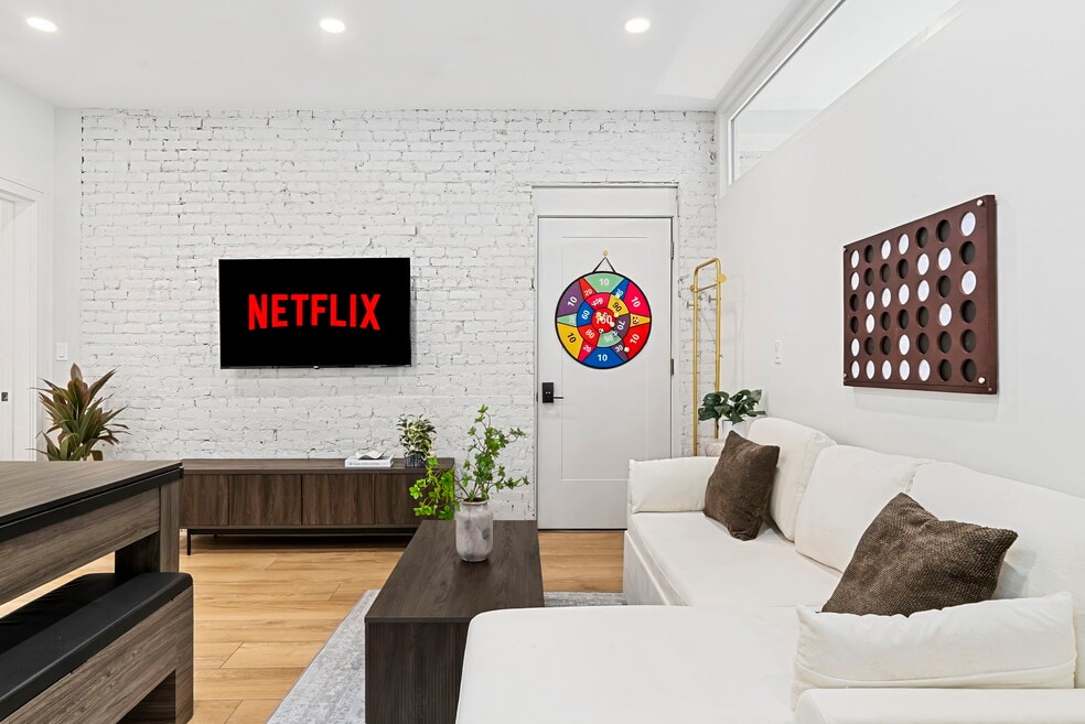 1566 Beacon St, Brookline, MA 02446 - photo 1