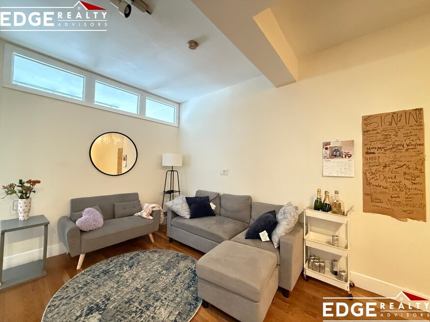 150 Freeman St unit 2, Brookline, MA 02446 - photo 1