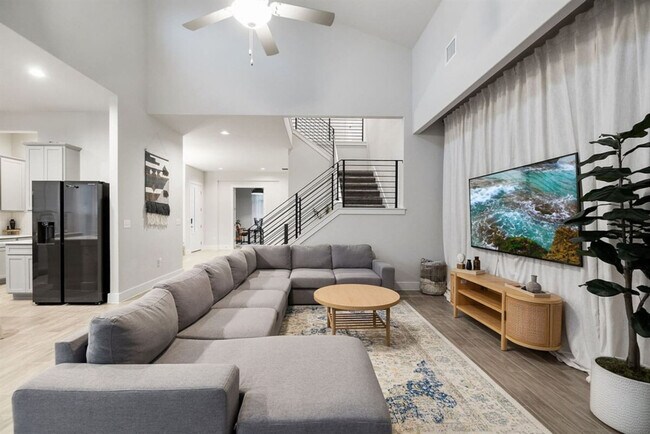 11102 1/2 Charger Way unit ID1363554P, Austin, TX 78724 - photo 3