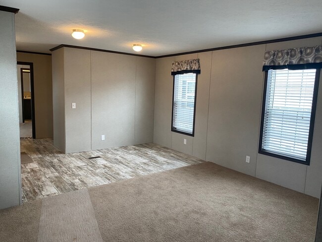 4880 Miller Trunk Hwy, Hermantown, MN 55811 - photo 6