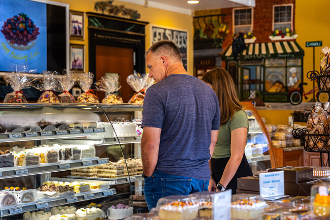 Gerardo's Italian Bakery offer a wide variety of gluten free items.