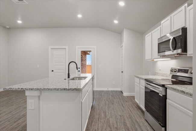 1201 87th St unit 36500141, Odessa, TX 79765 - photo 4
