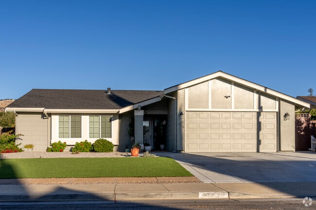 Families thrive in Silverland, where homes are close to parks and schools.