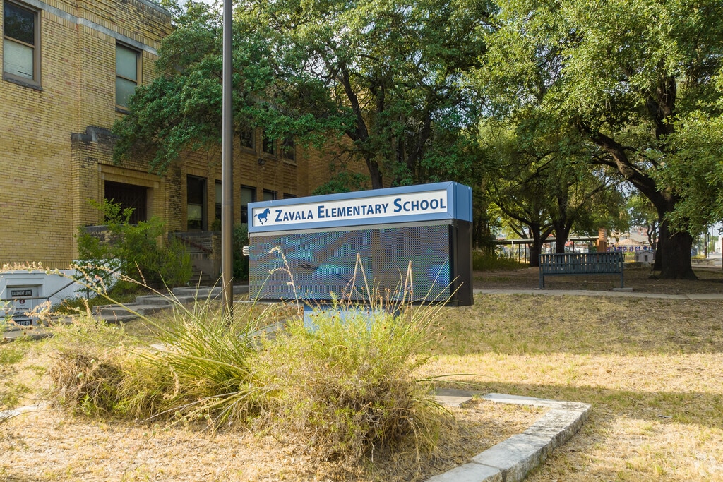 Welcome to Zavala Elementary School in Holly.