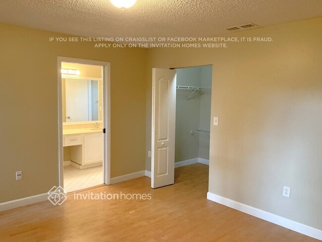10111 NW 57th Terrace, Doral, FL 33178 - photo 6