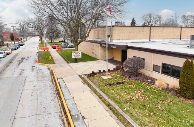 Courses in reading and literature are available at Burnham Elementary School in Burnham, IL.