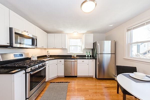 152 Brown St unit 2L, Waltham, MA 02453 - photo 3