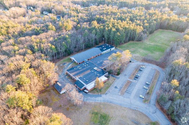 Memorial School provides a well-rounded education and promotes academic excellence.
