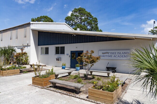 Tybee Island Maritime Academy focuses on ocean-based learning.
