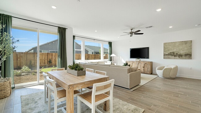 8600 Caragh Lake Ave, Bakersfield, CA 93311 - photo 5