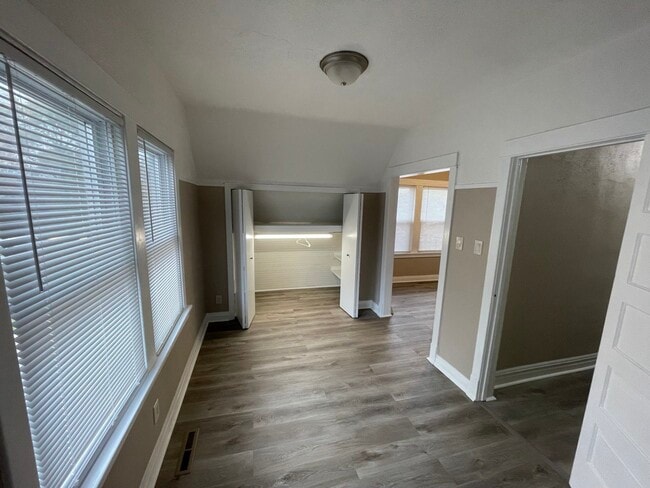 Main Bedroom 02